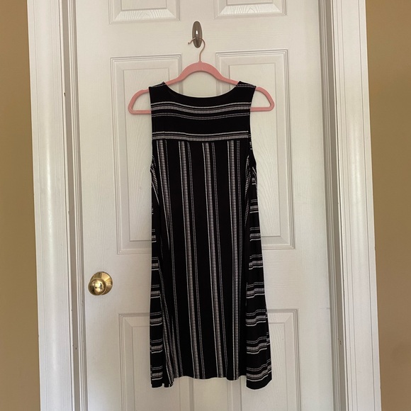Women’s Dress Size Small - Picture 2 of 2